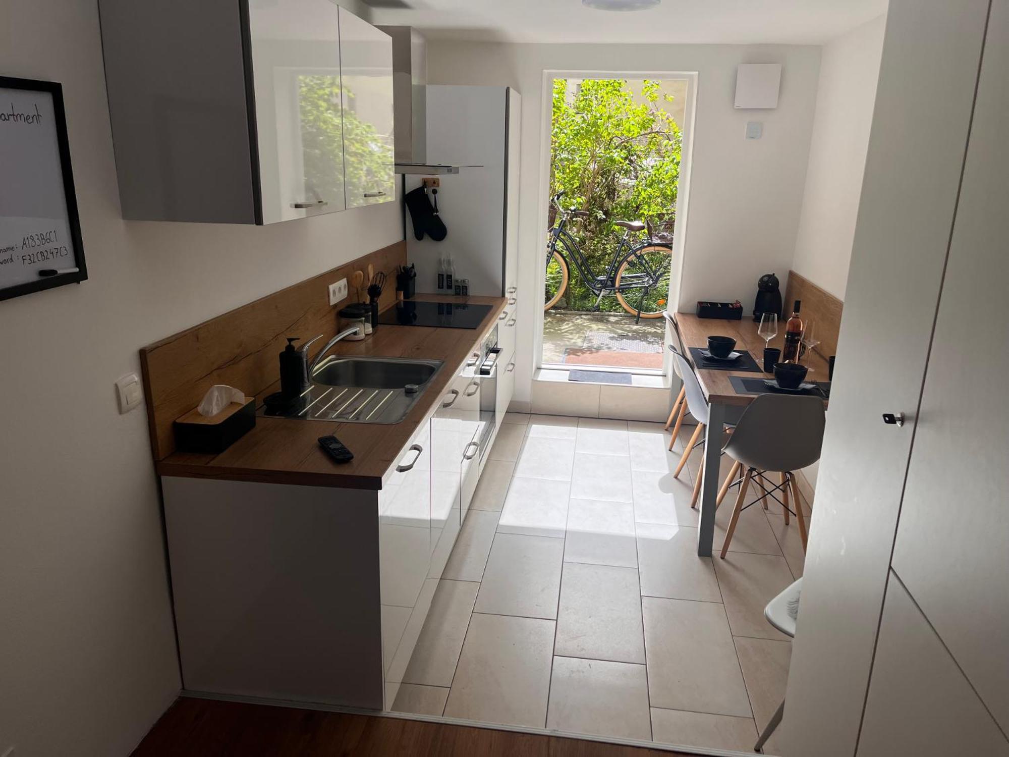 Lilan Apartment Марибор Екстериор снимка