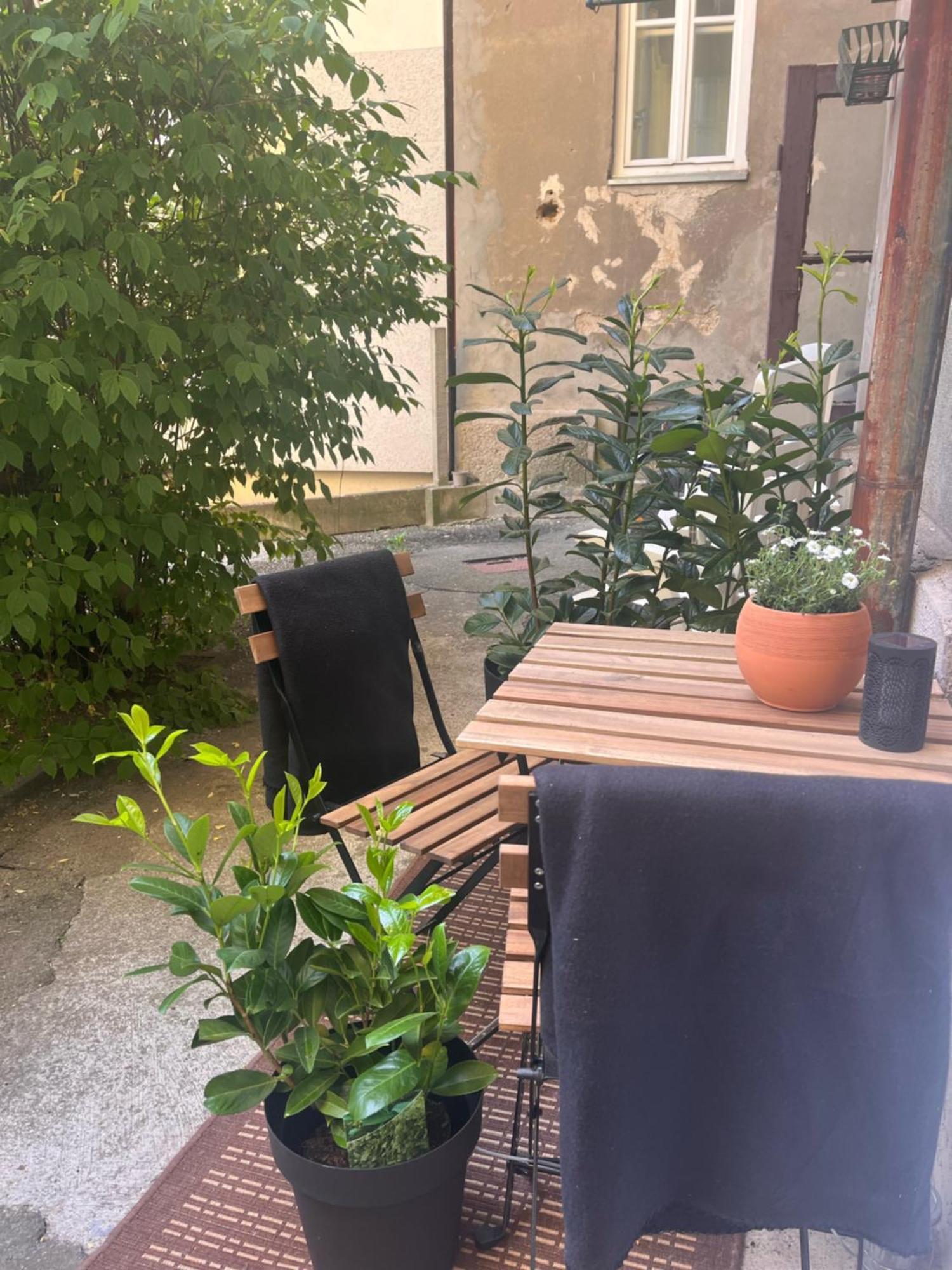 Lilan Apartment Марибор Екстериор снимка